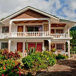 Gasthof De Roses, Beau Vallon (Mahe)